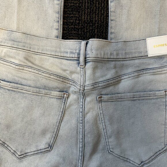 Express High Waisted Light Wash Raw Hem Cropped Flare Jeans - Picture 4 of 5